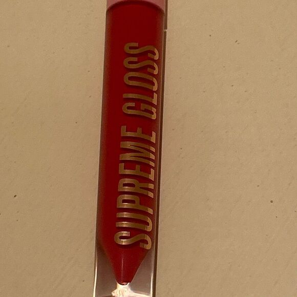 Jeffree Star Supreme Gloss Full Pigment Lip Gloss Blood Sugar Red NEW - Picture 2 of 9
